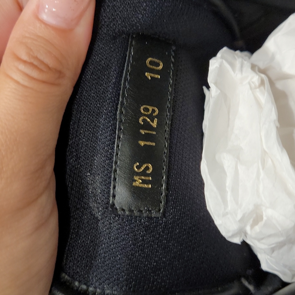 Louis Vuitton Rivoli sneakers - Picture 11 of 11